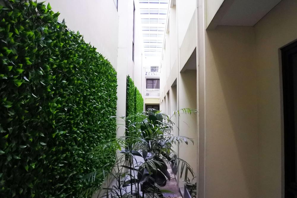 Sofyan Hotel Soepomo Jakarta Luaran gambar