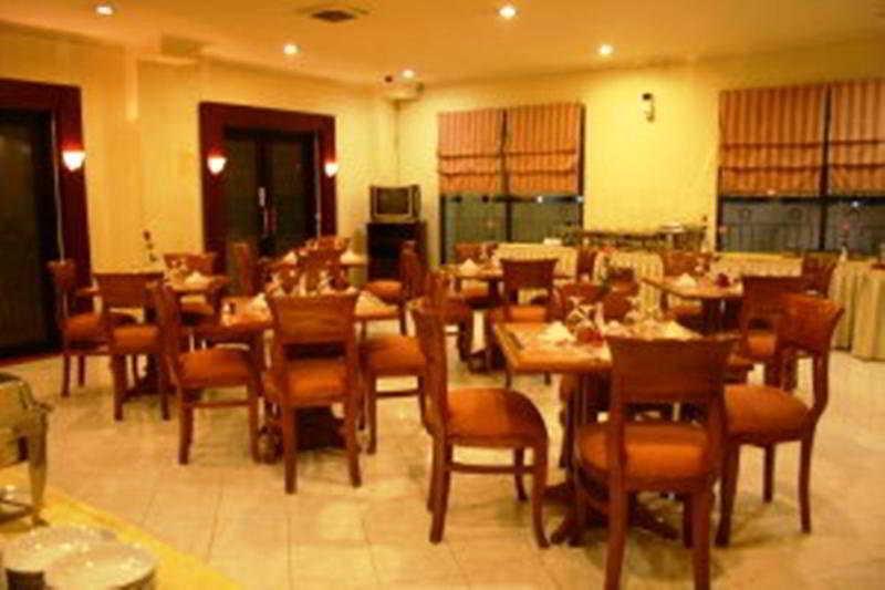 Sofyan Hotel Soepomo Jakarta Luaran gambar