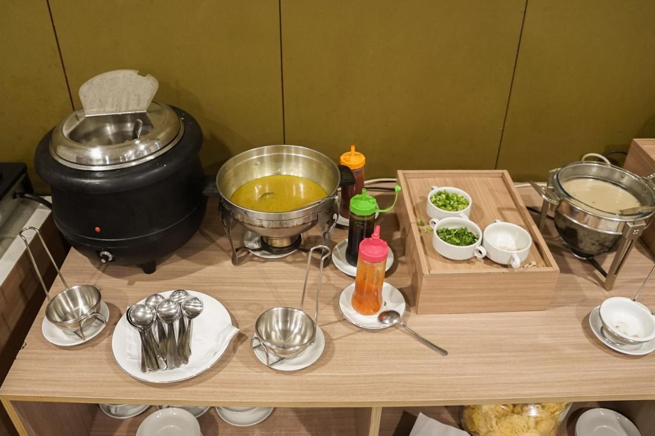 Sofyan Hotel Soepomo Jakarta Luaran gambar