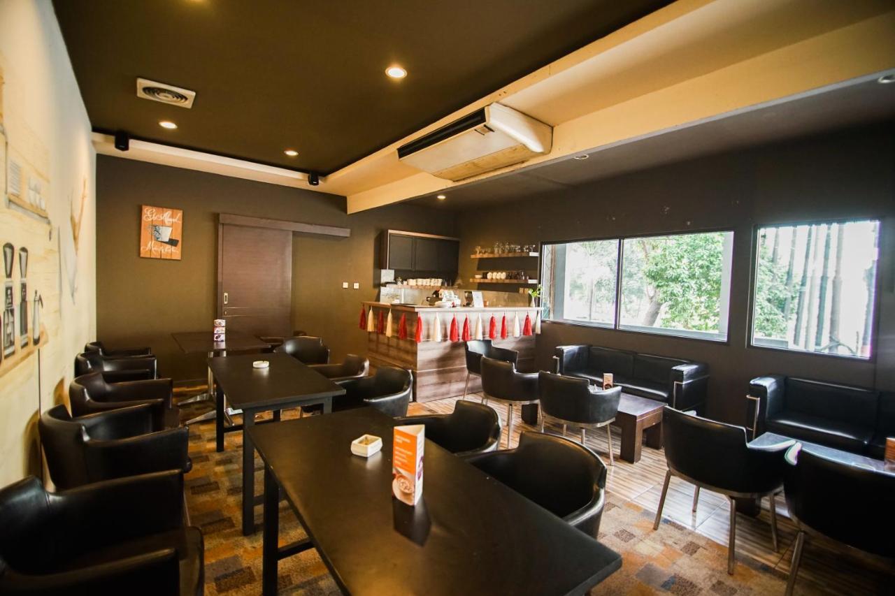 Sofyan Hotel Soepomo Jakarta Luaran gambar